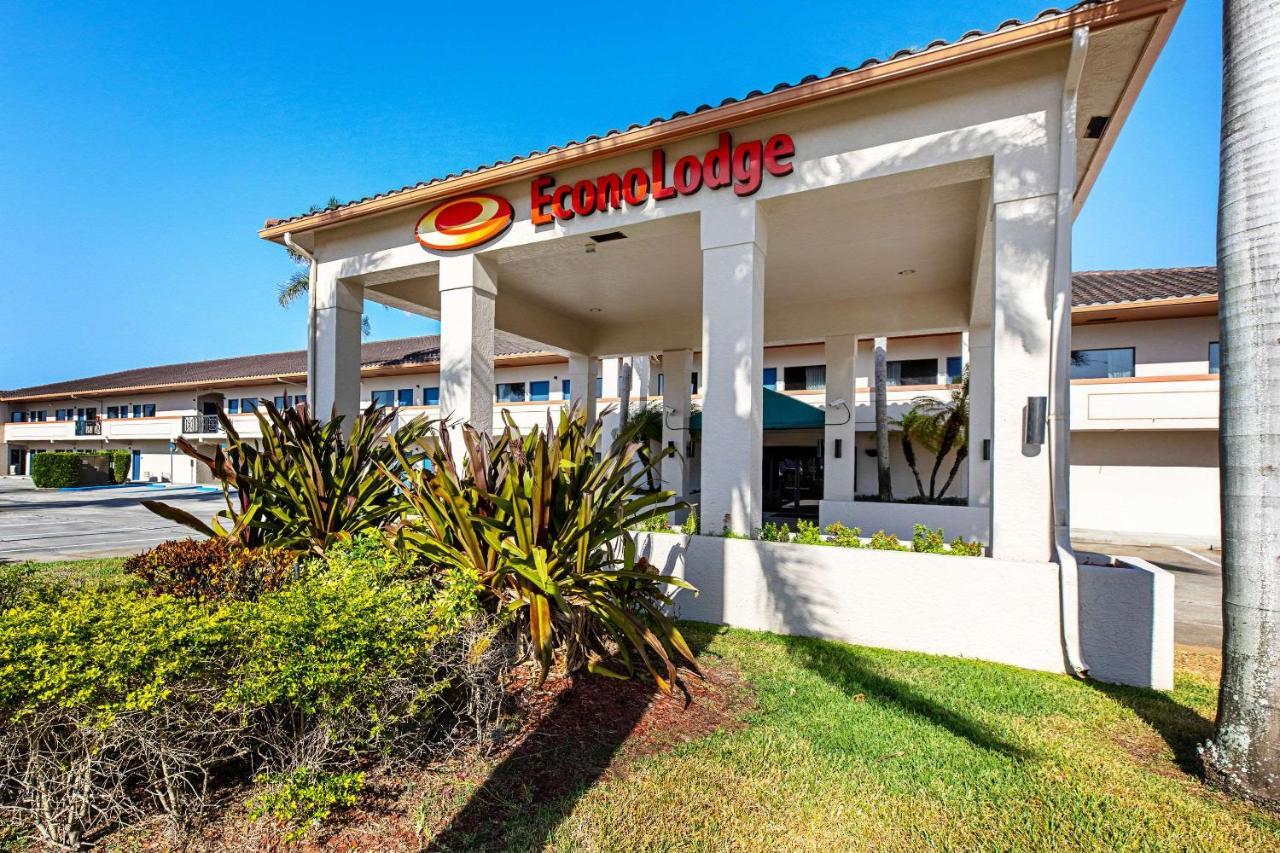 Econo Lodge Vero Beach - Downtown Exterior photo
